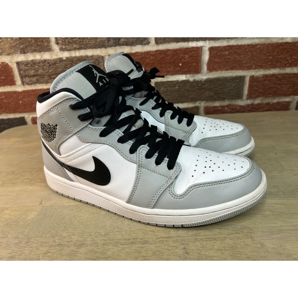 Jordan 1 Mid "Light Smoke Grey" Size 9 No Box